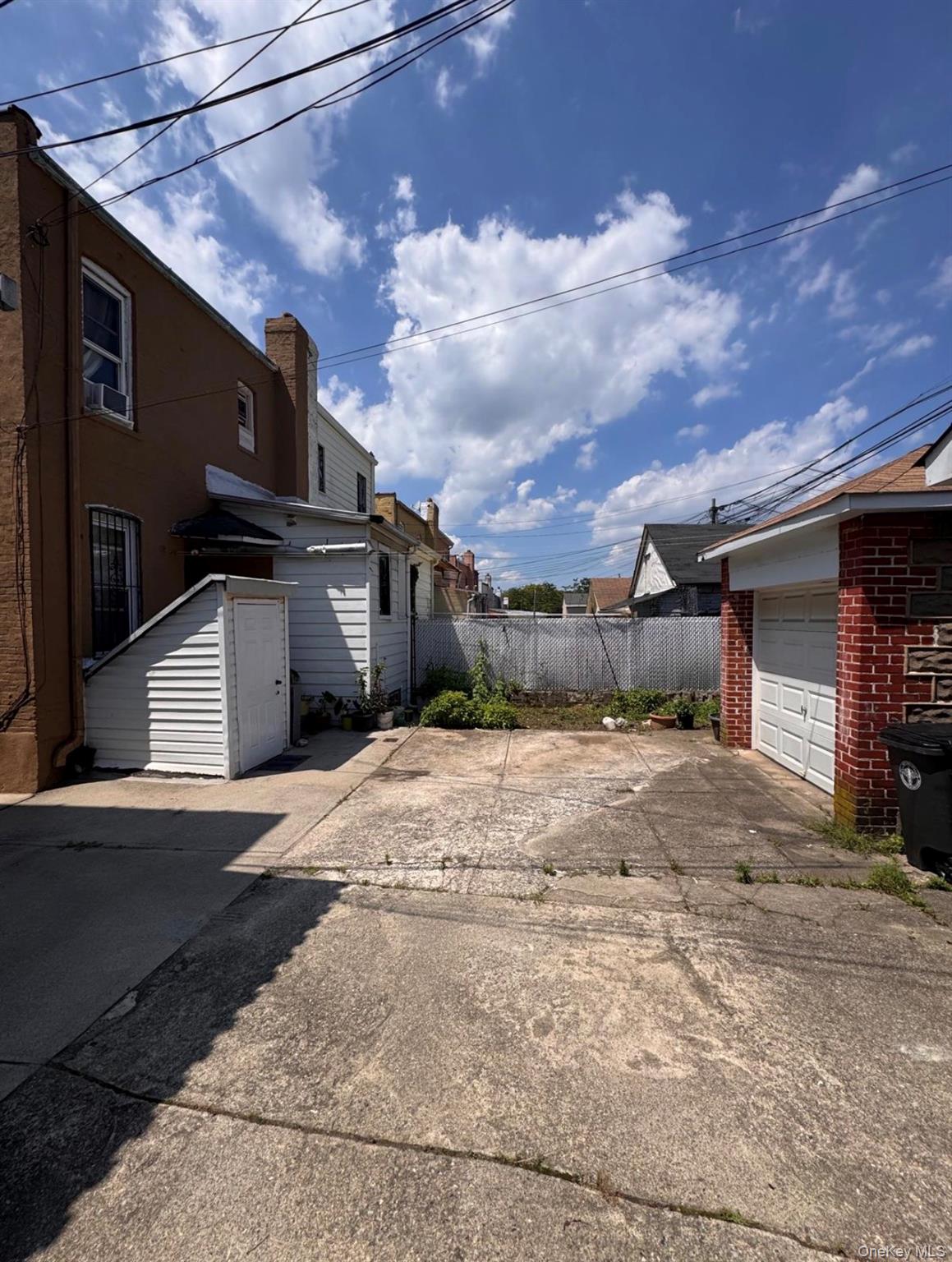 3127 84th Street Property Photo 5