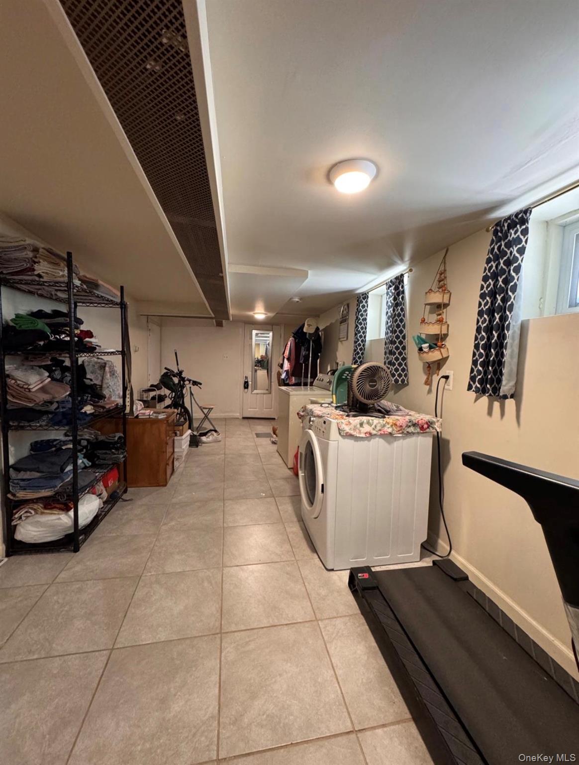 3127 84th Street Property Photo 21