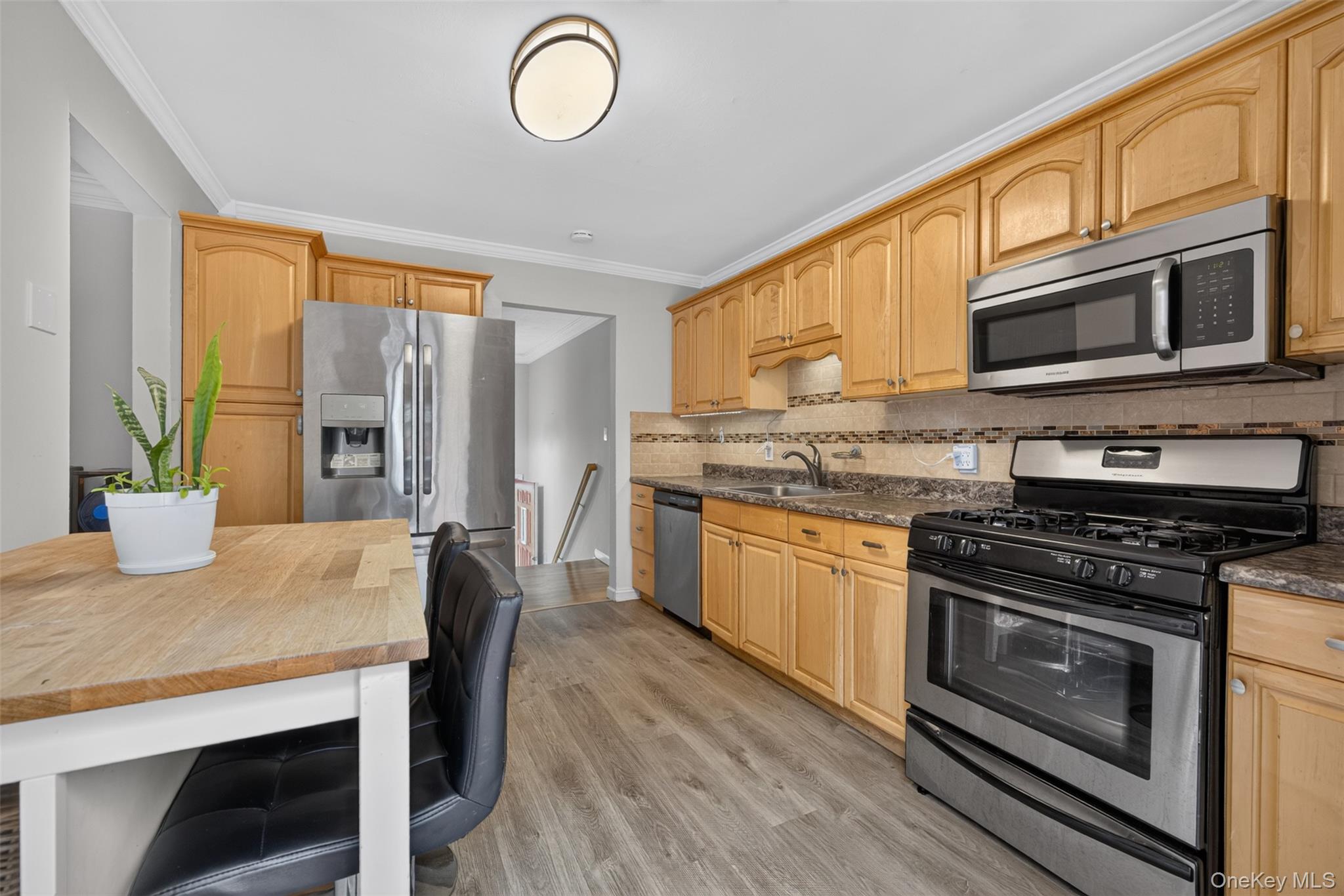 32 Surrey Road Property Photo 15