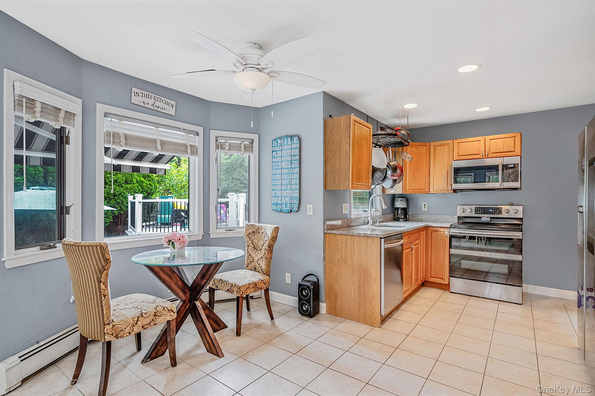 86 Creighton Avenue Property Photo 11