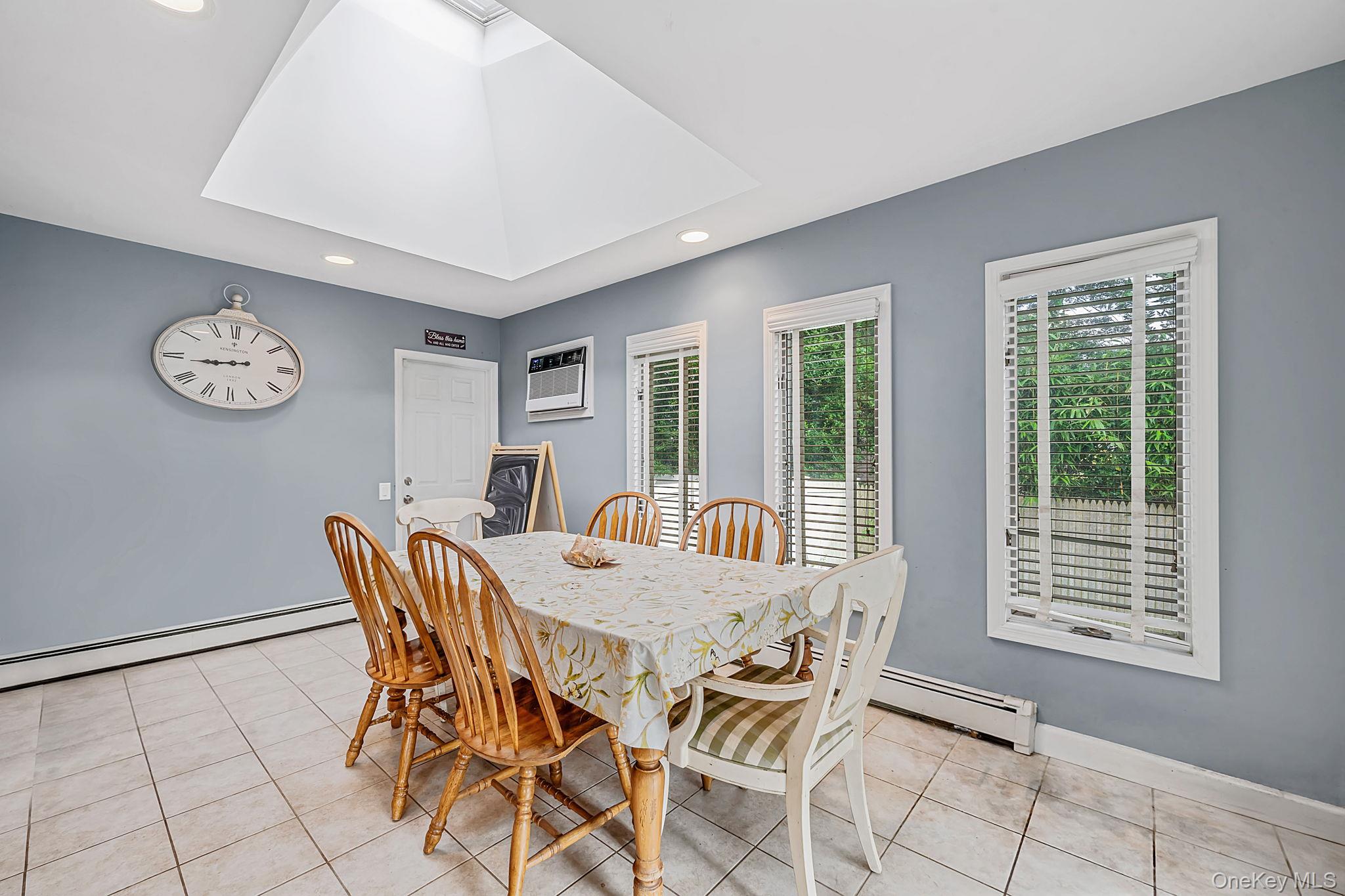 86 Creighton Avenue Property Photo 13
