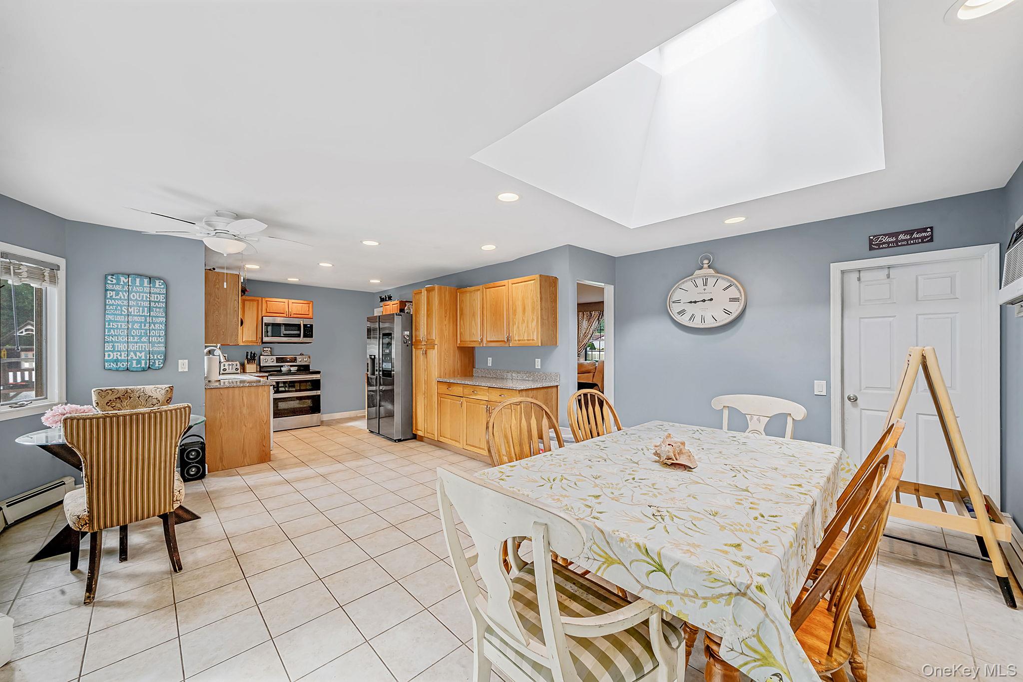 86 Creighton Avenue Property Photo 14