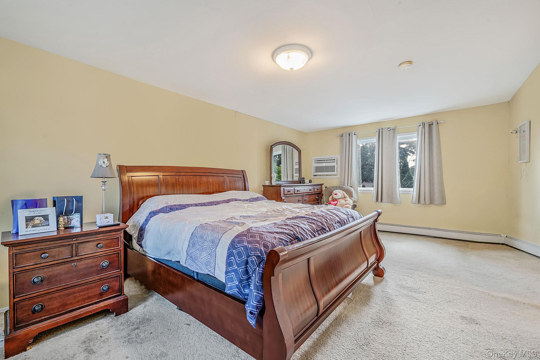 86 Creighton Avenue Property Photo 23