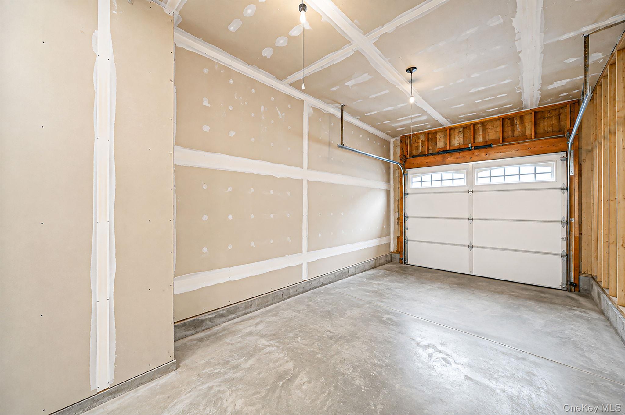 86 Creighton Avenue Property Photo 27