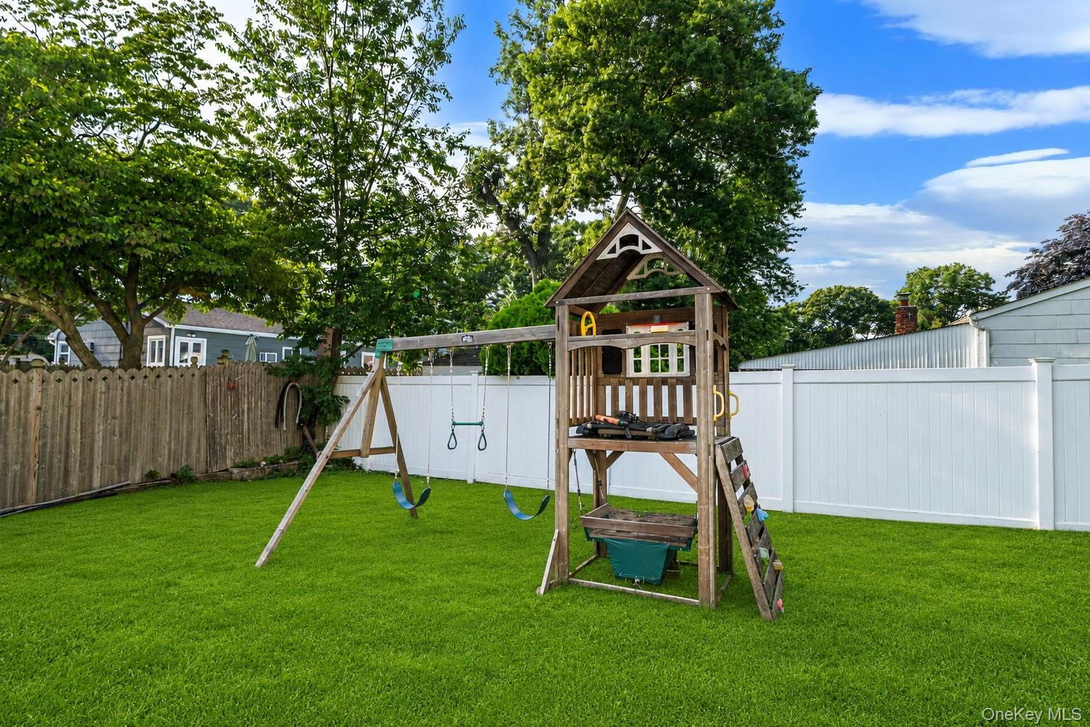 86 Creighton Avenue Property Photo 33