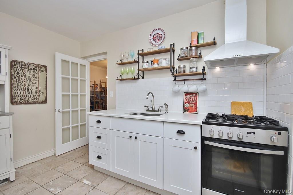 95 Sedgewick Avenue 4e Property Photo 3