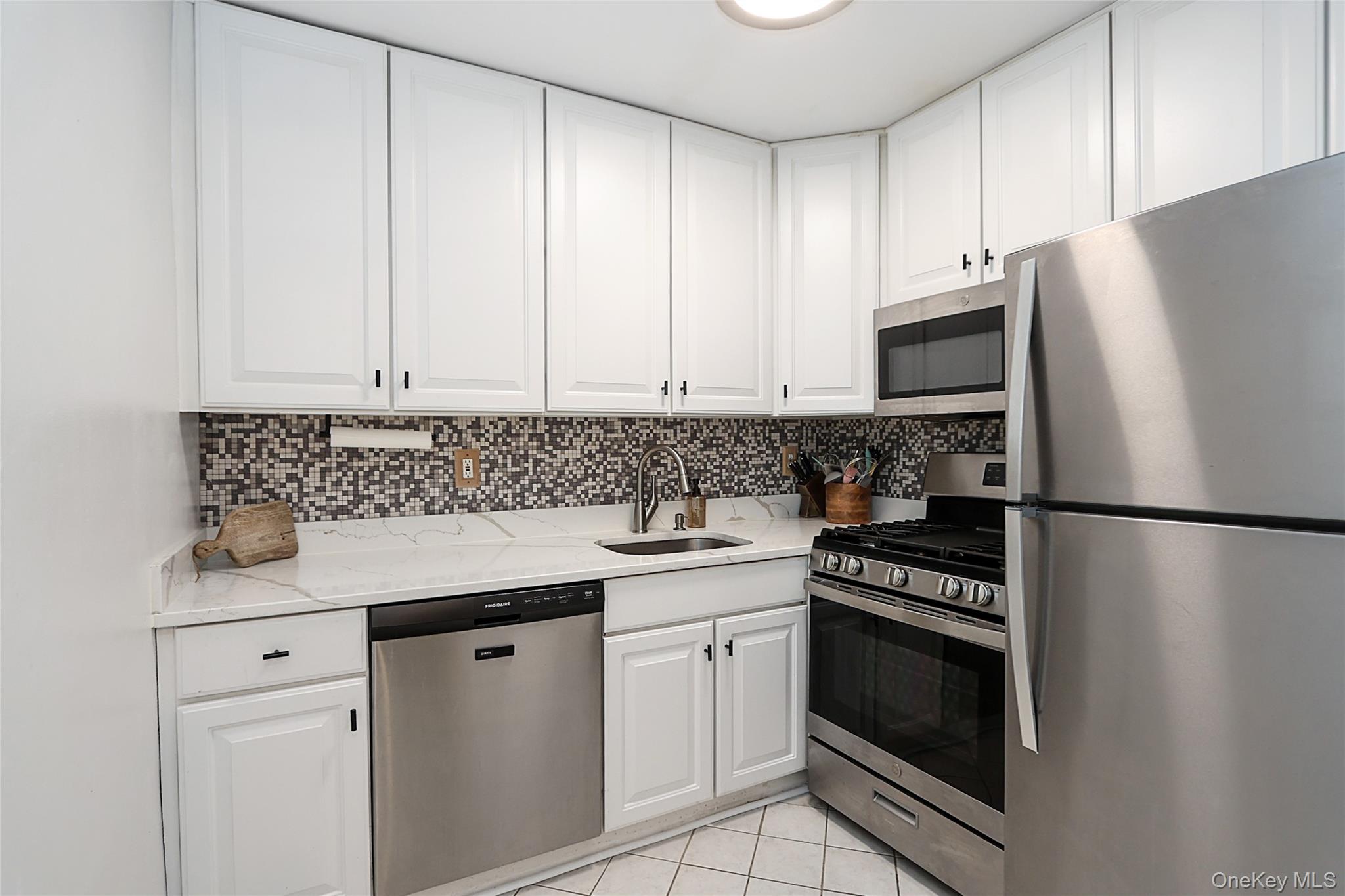 100 Lincoln Avenue 3d Property Photo 12