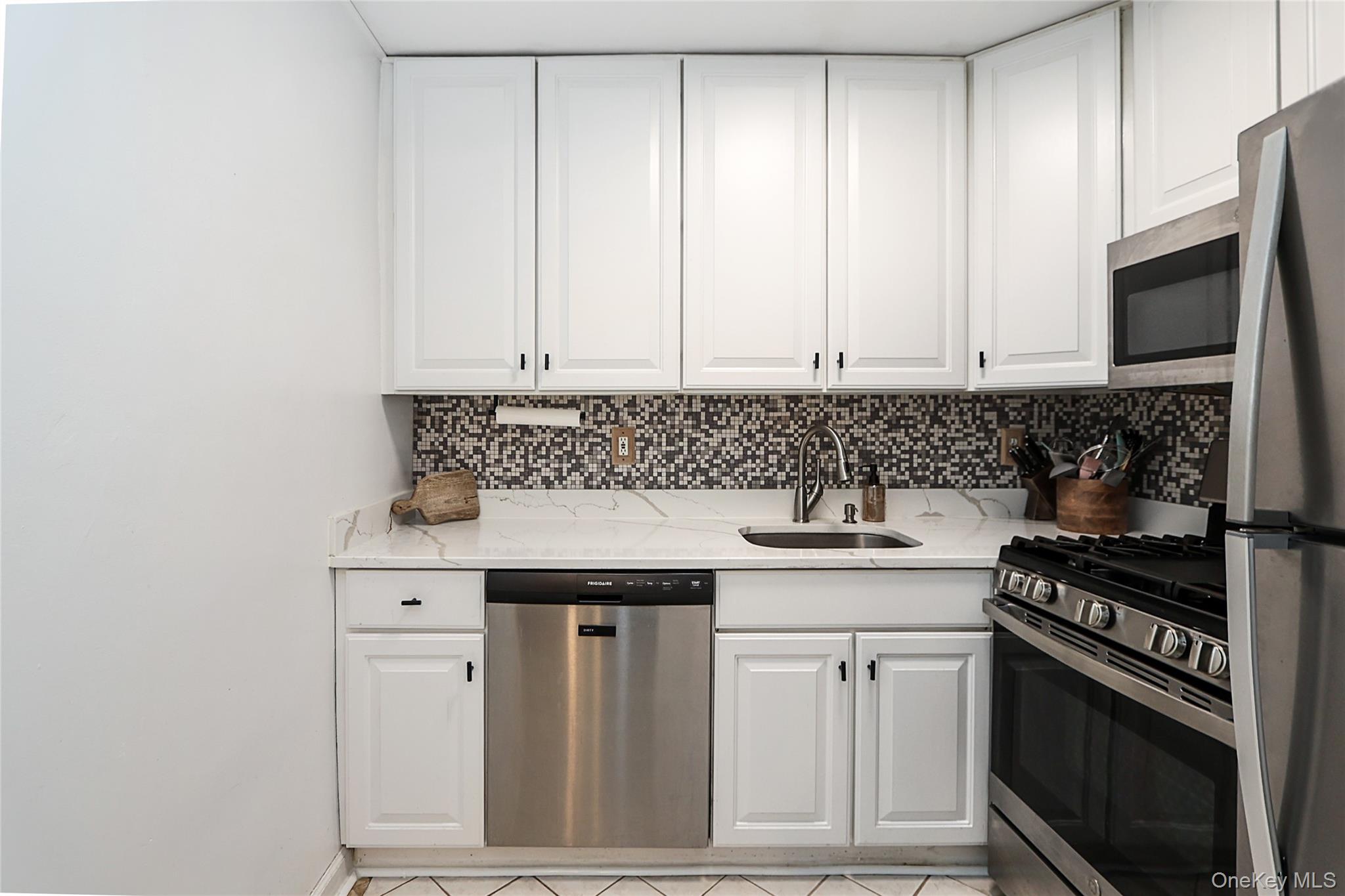 100 Lincoln Avenue 3d Property Photo 13