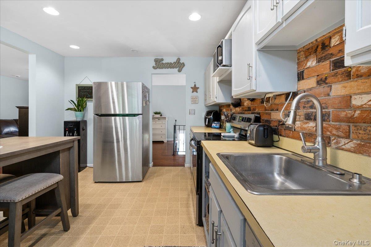 30 Laura Road Property Photo 15