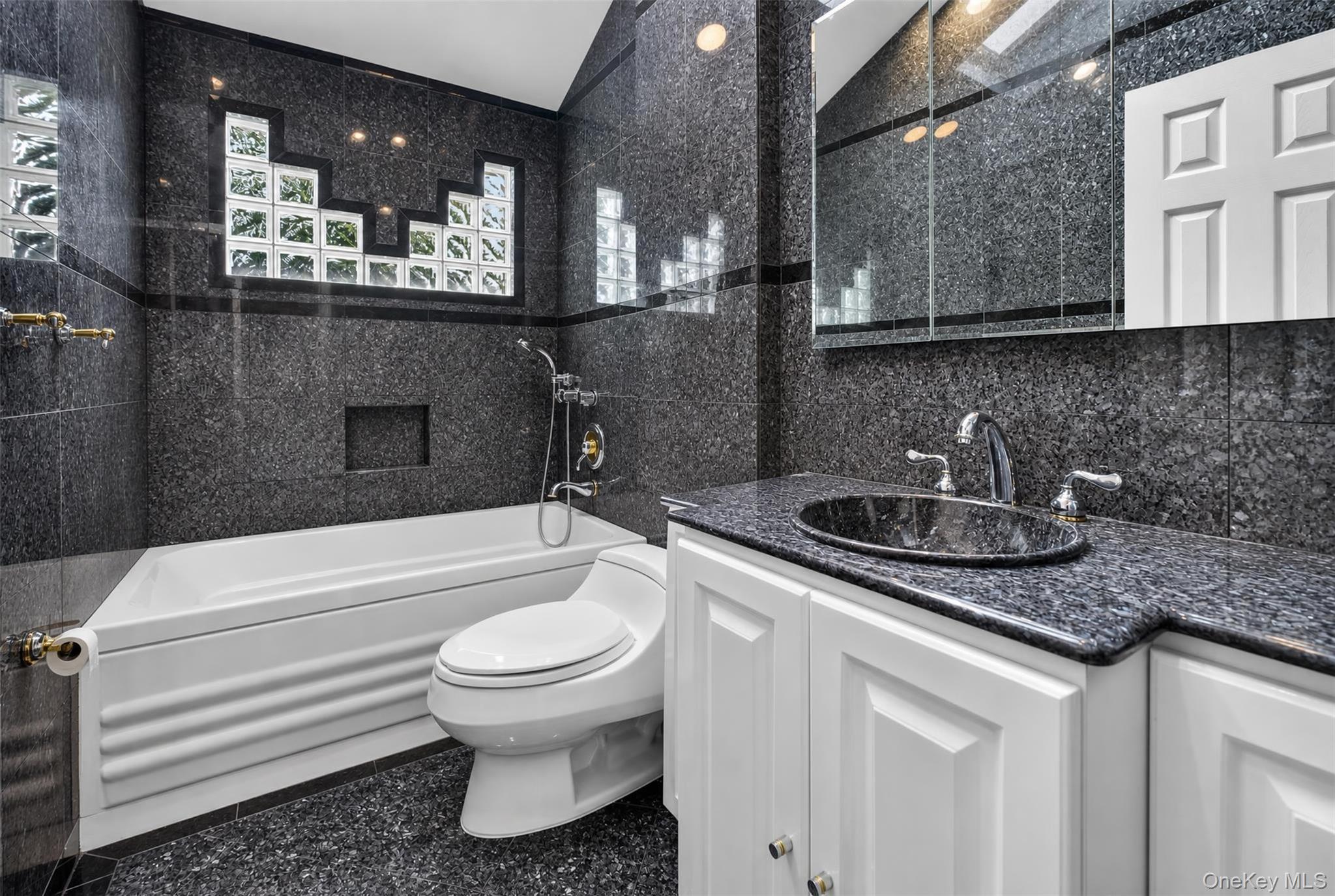 68 Briarwood Lane Property Photo 14