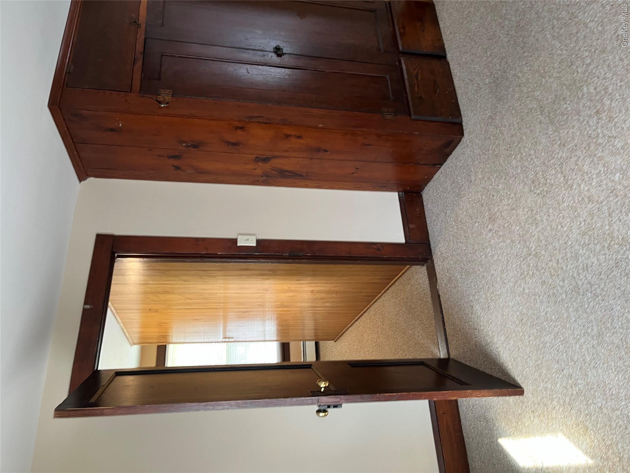 89 N Montgomery Street Property Photo 18
