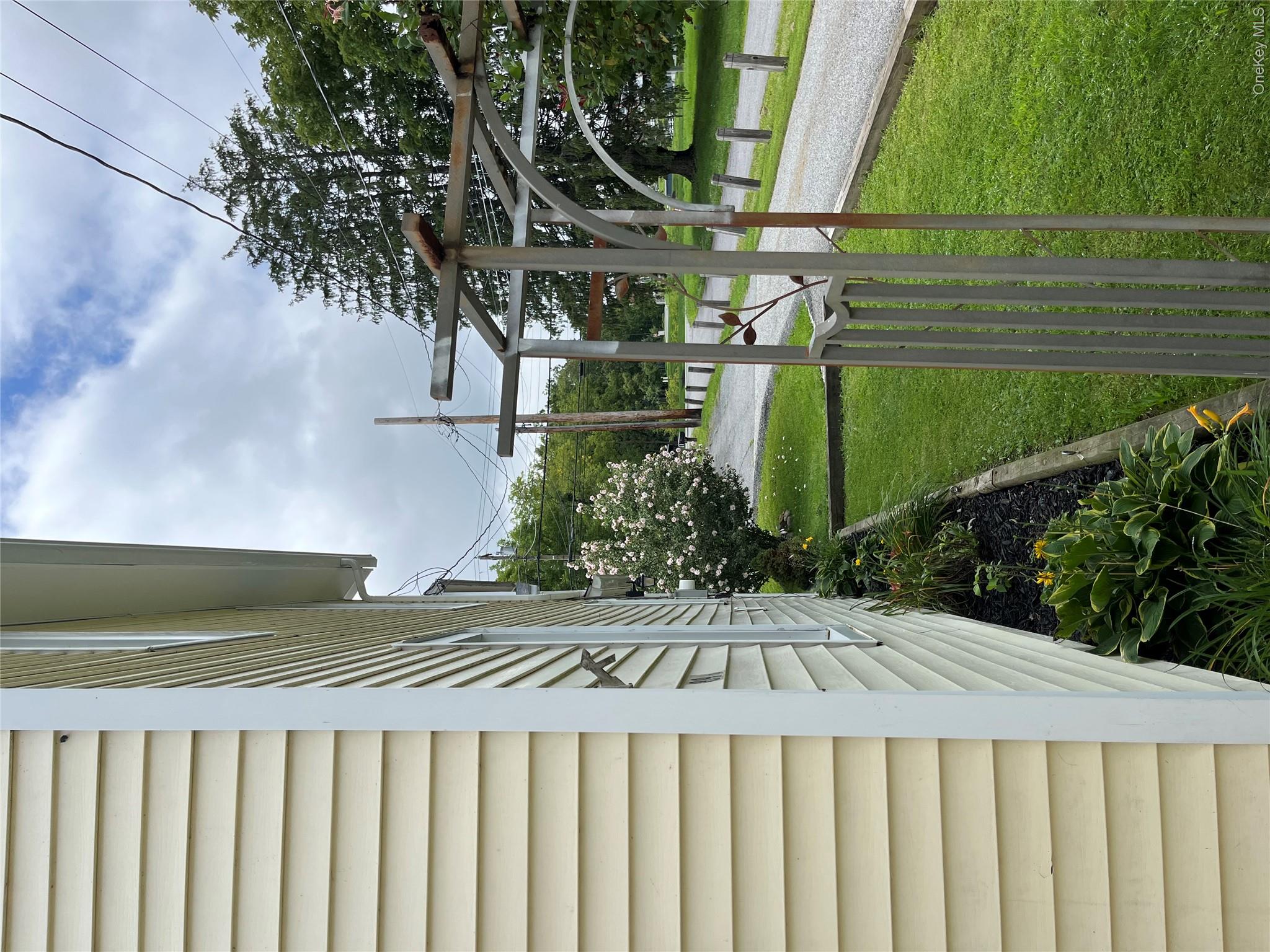 89 N Montgomery Street Property Photo 25