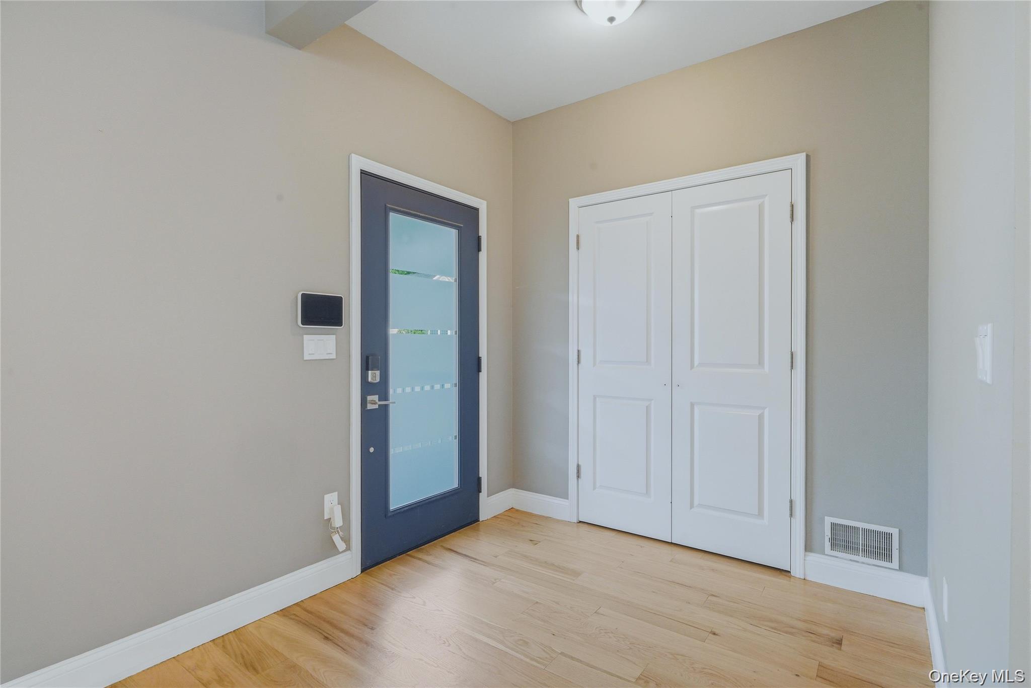 9 Emerson Terrace Property Photo 3
