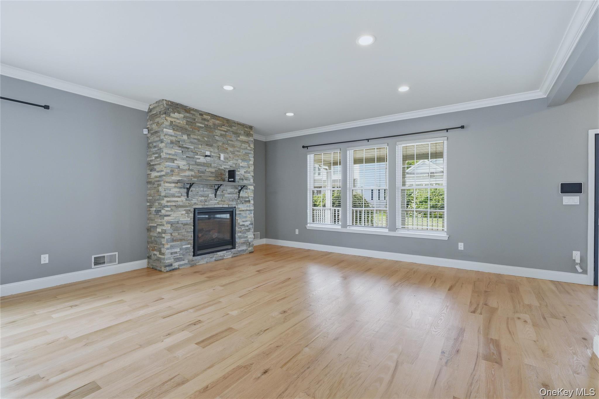 9 Emerson Terrace Property Photo 6