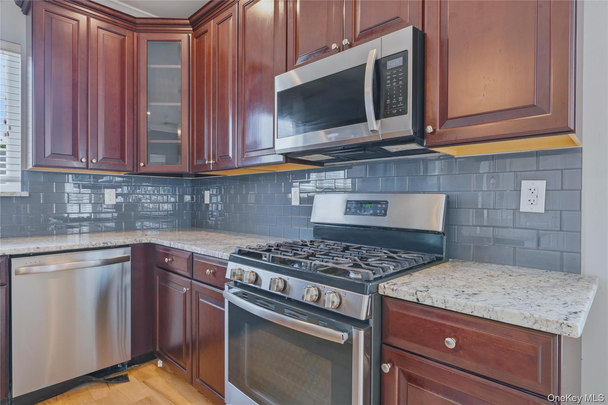 9 Emerson Terrace Property Photo 11