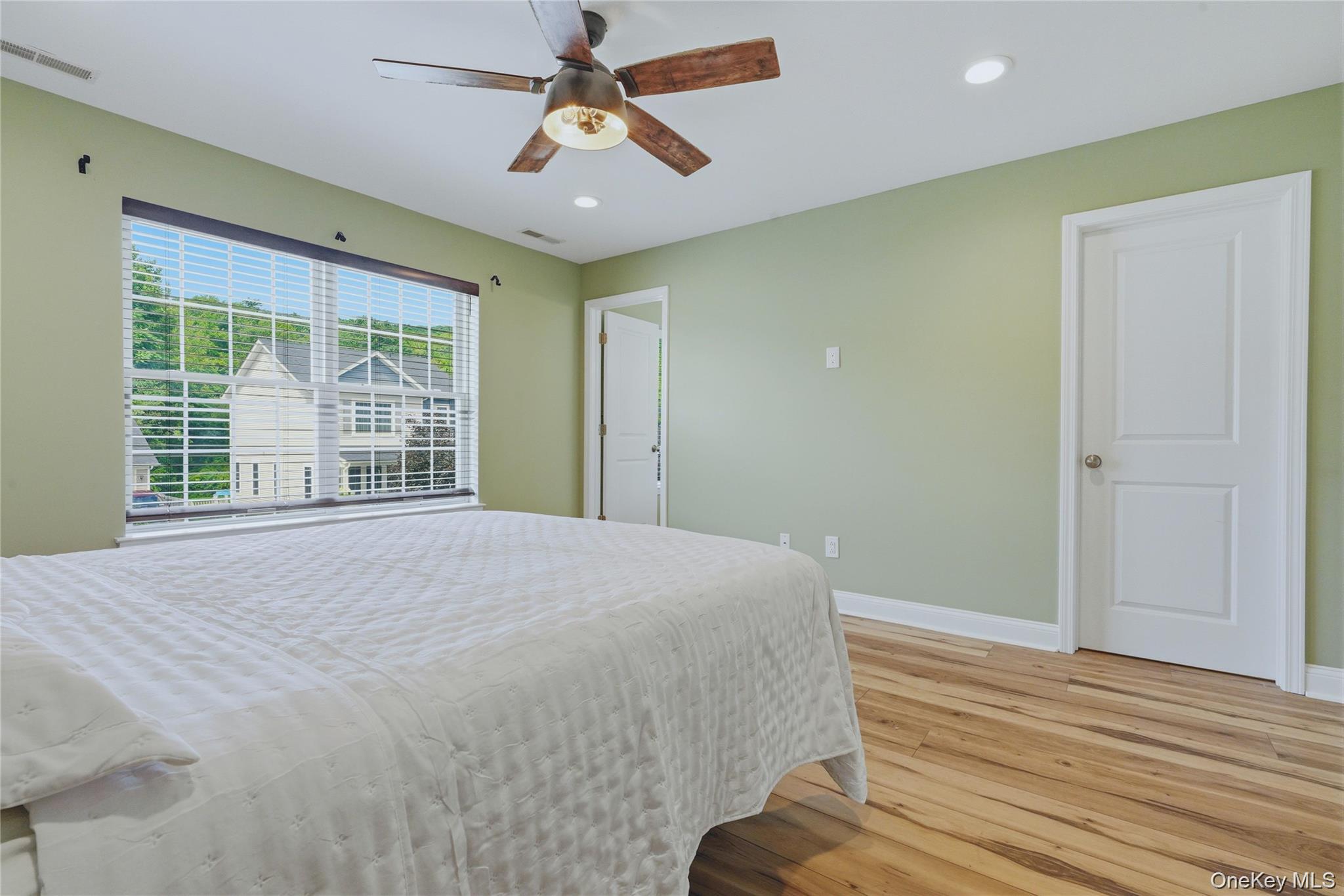 9 Emerson Terrace Property Photo 15