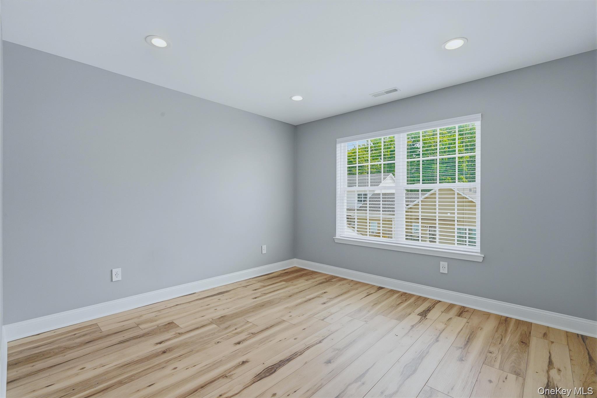 9 Emerson Terrace Property Photo 21