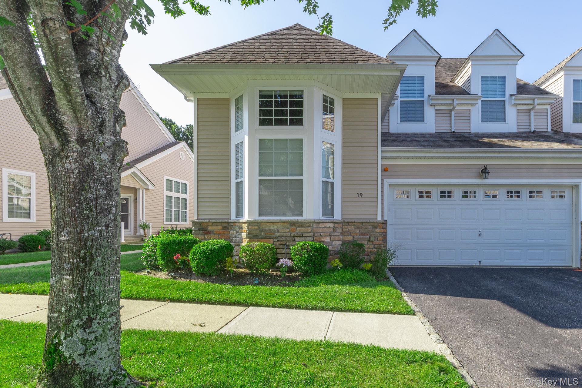19 Emilie Drive Property Photo 1