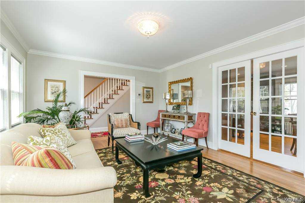 16 Union Avenue Property Photo 4