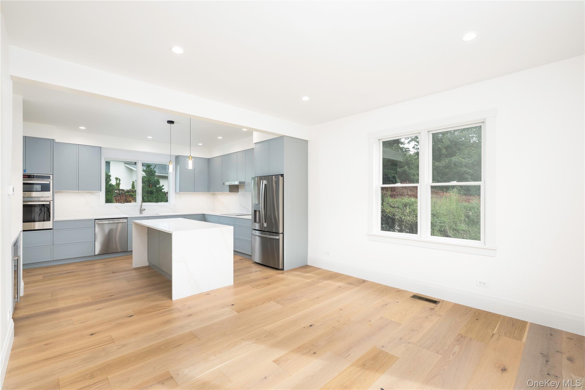 65 Dutch Street Property Photo 8