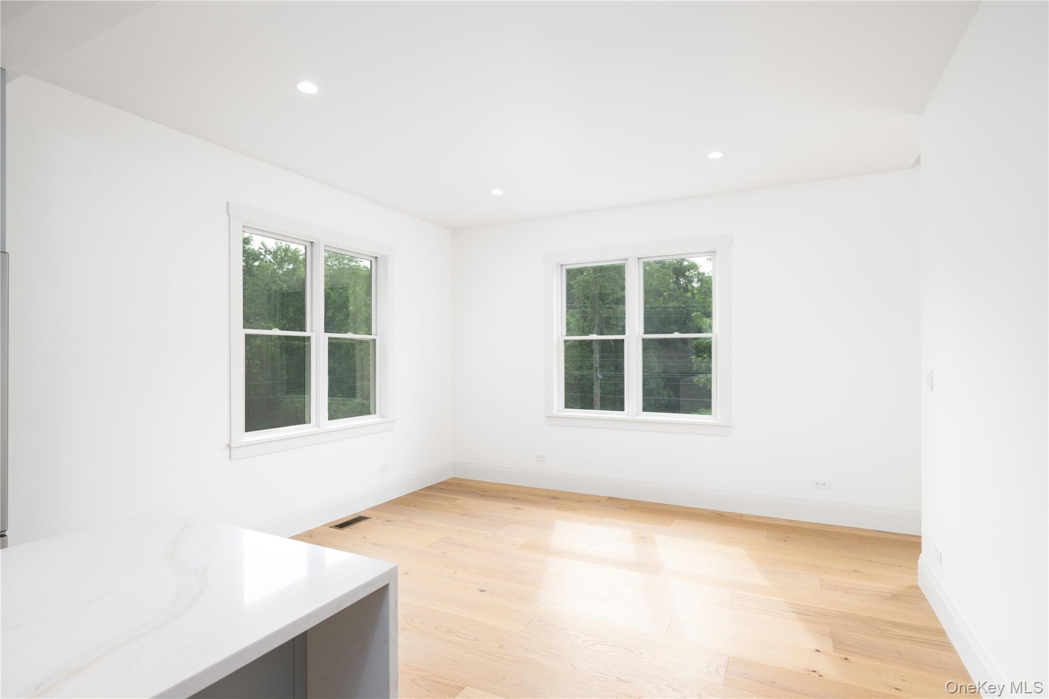 65 Dutch Street Property Photo 12