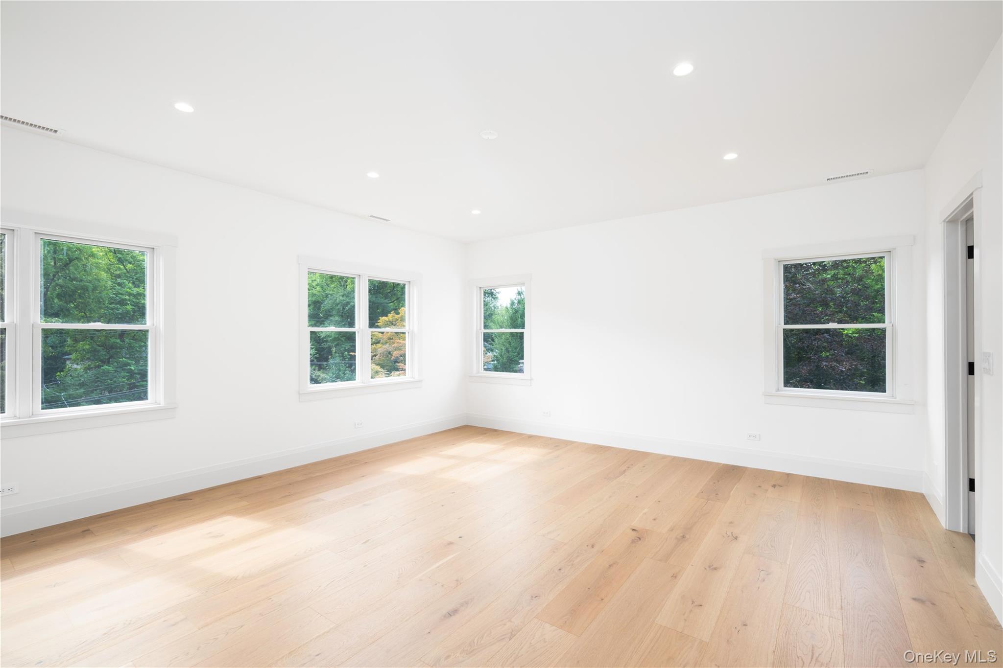 65 Dutch Street Property Photo 19