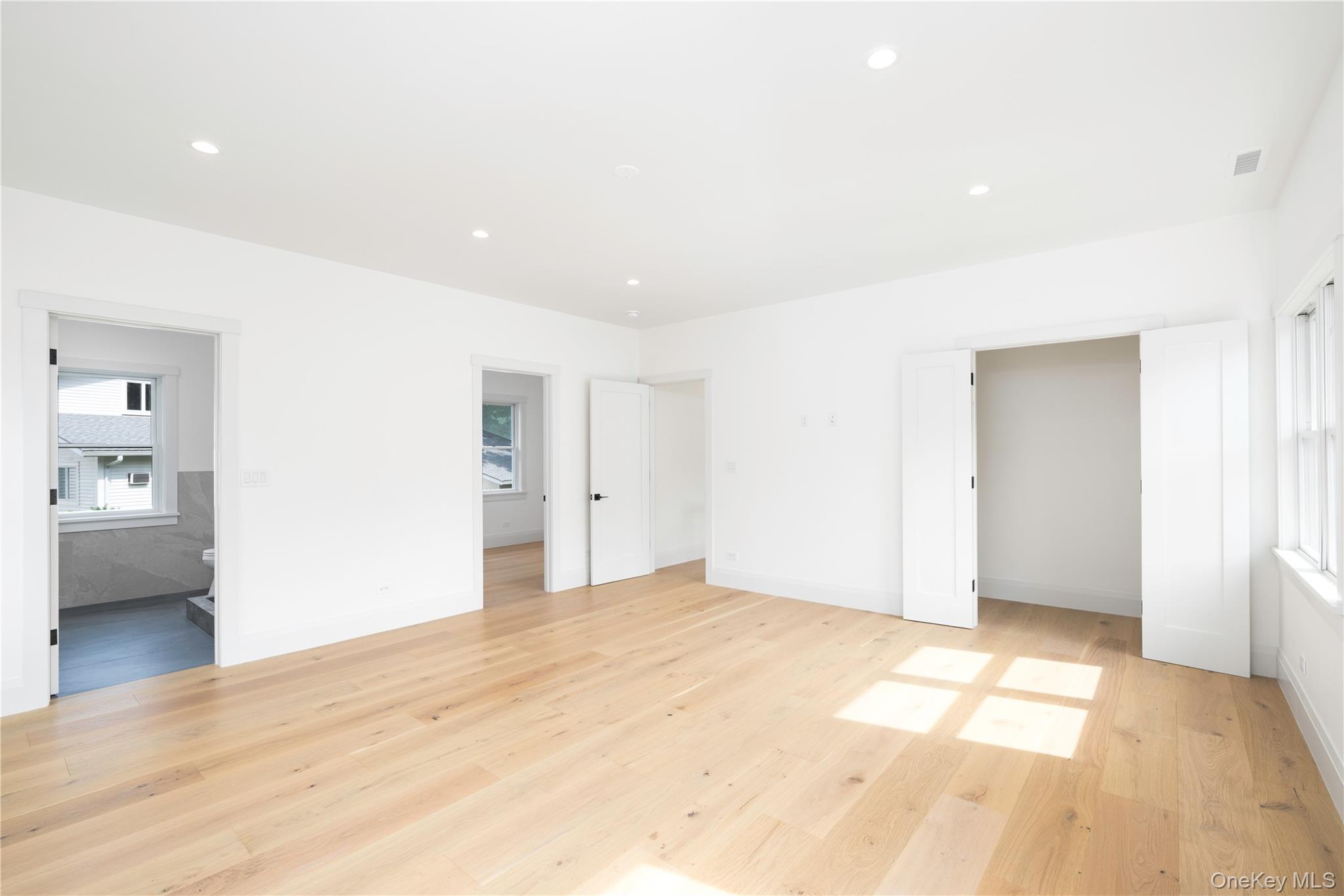 65 Dutch Street Property Photo 21