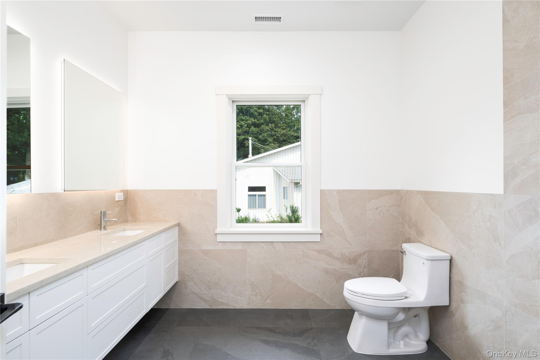 65 Dutch Street Property Photo 22