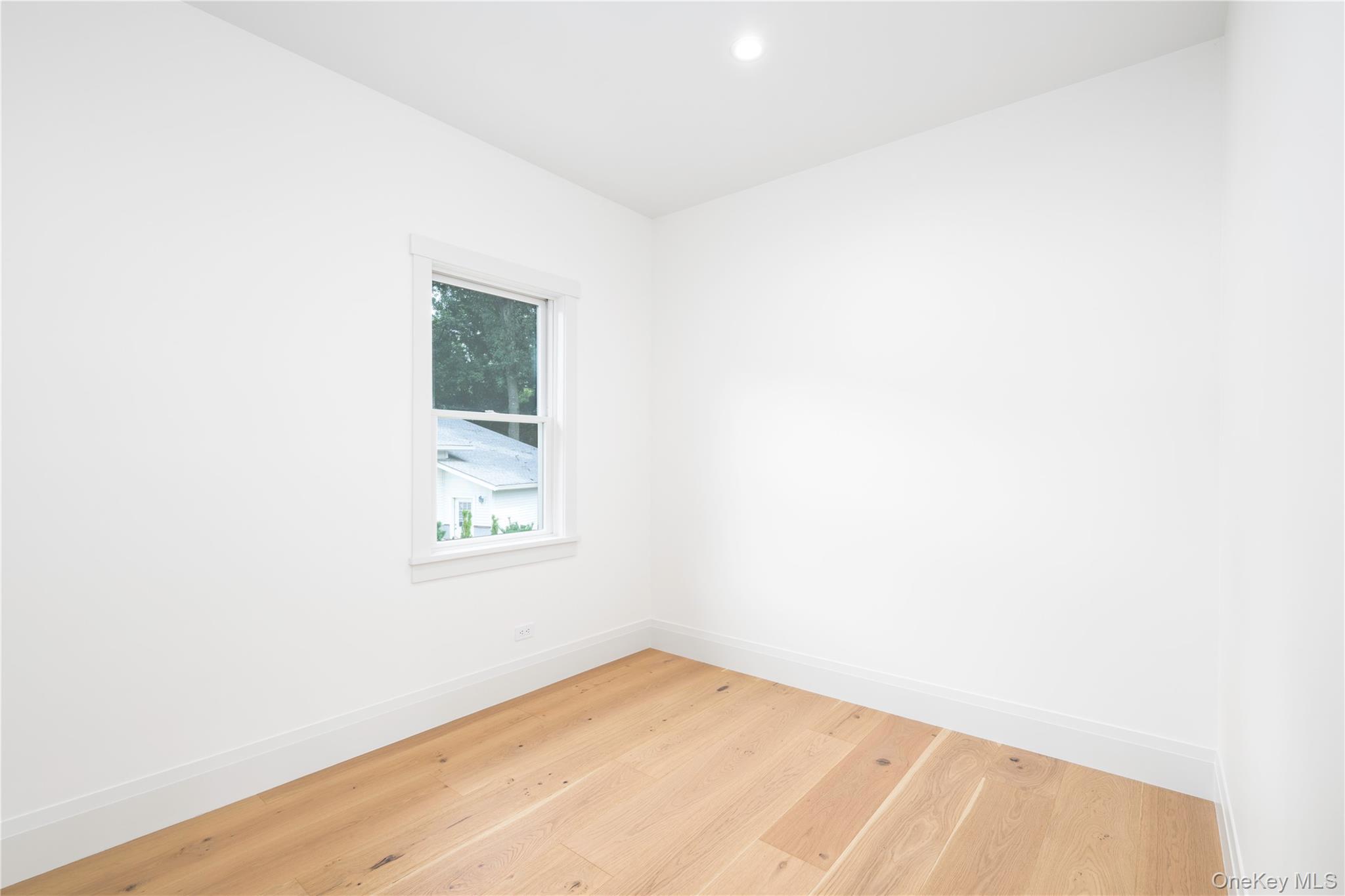 65 Dutch Street Property Photo 24