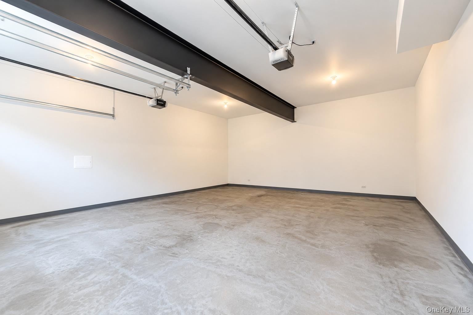 65 Dutch Street Property Photo 34