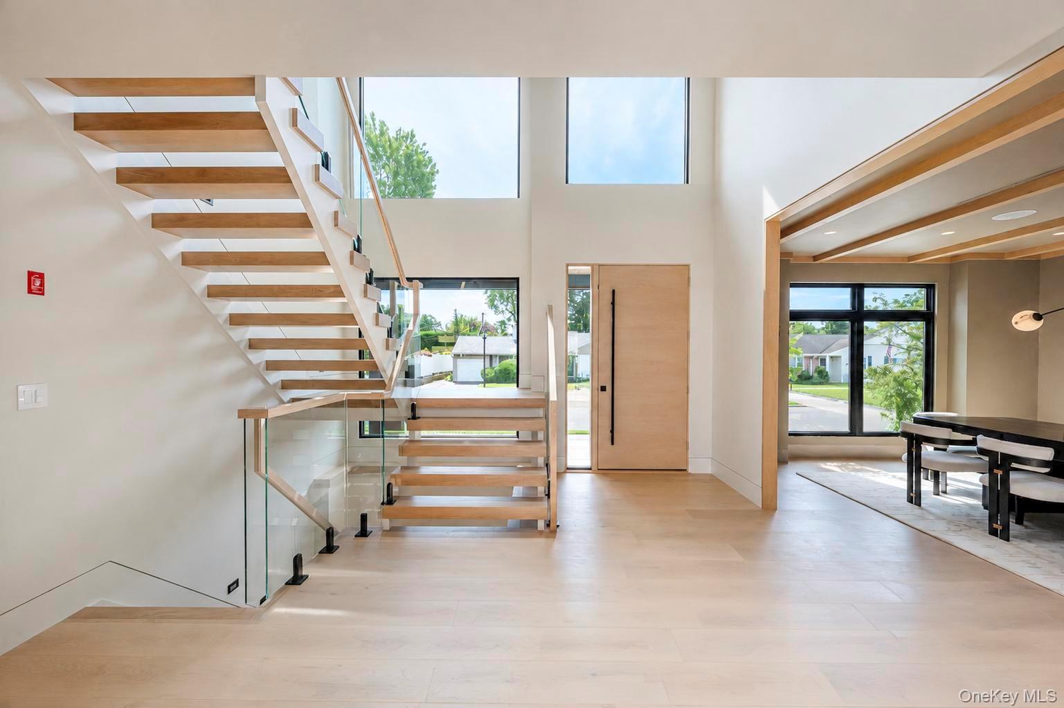 2017 Ladenburg Drive Property Photo 8