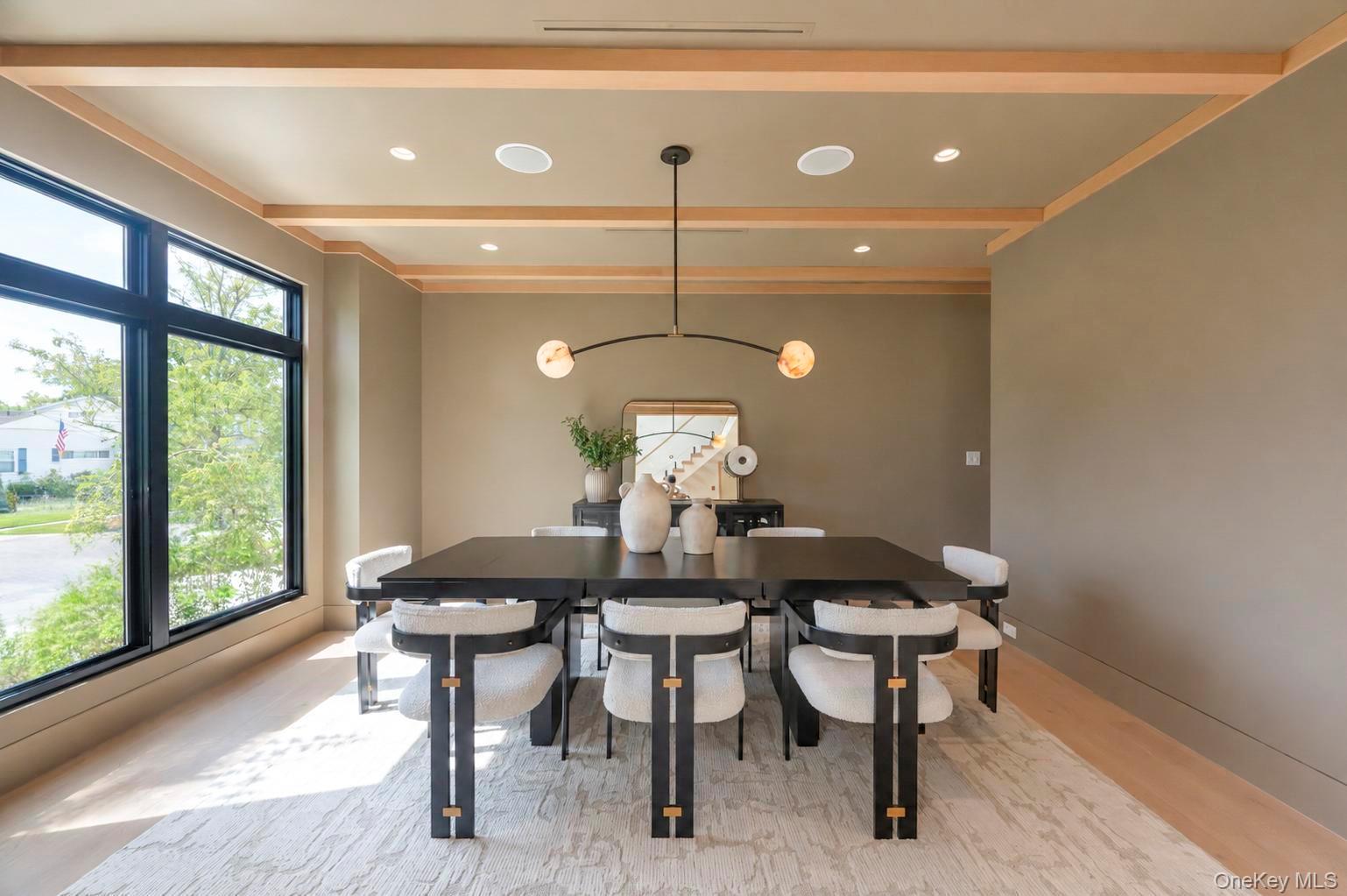 2017 Ladenburg Drive Property Photo 9