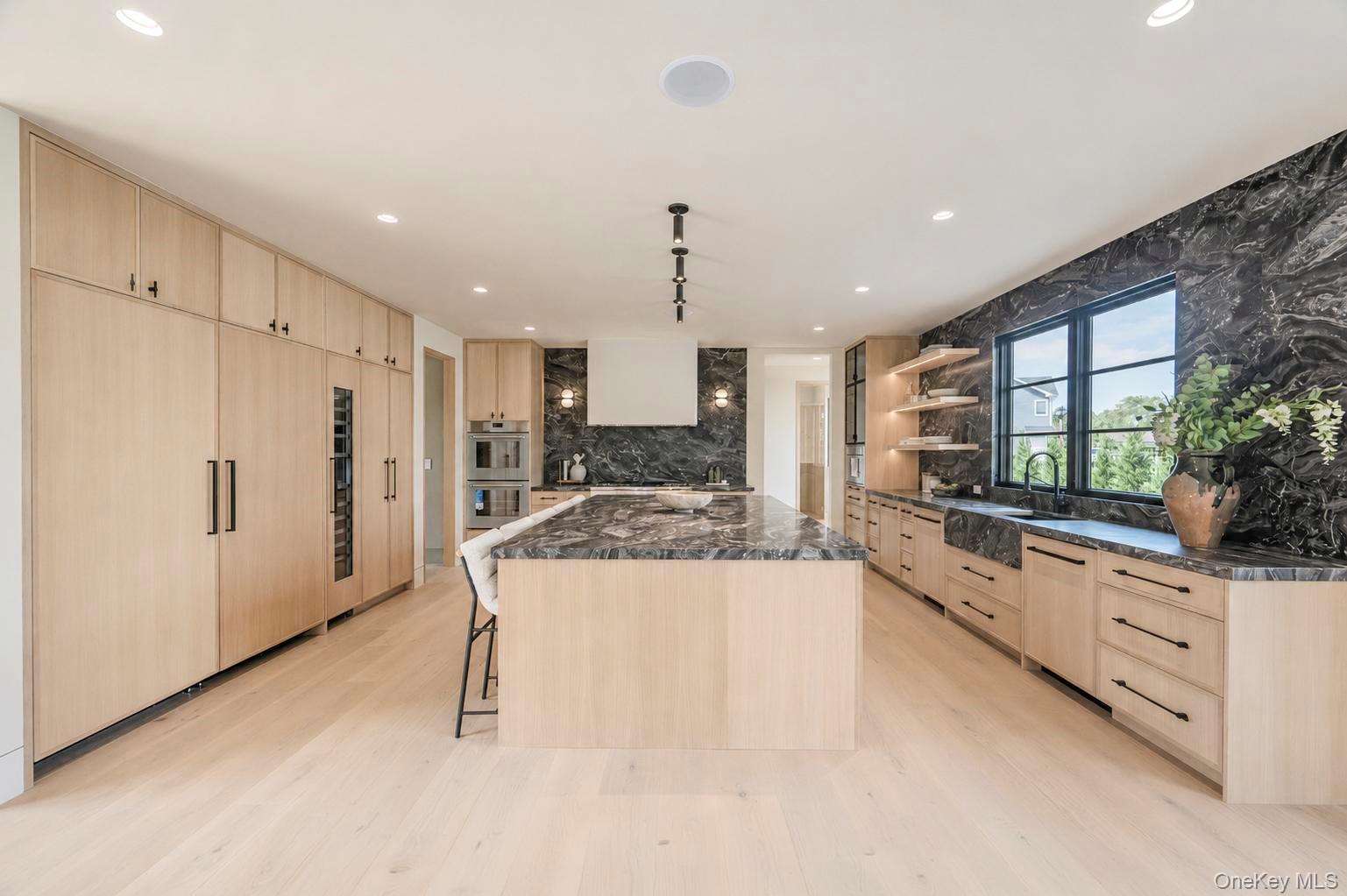 2017 Ladenburg Drive Property Photo 12