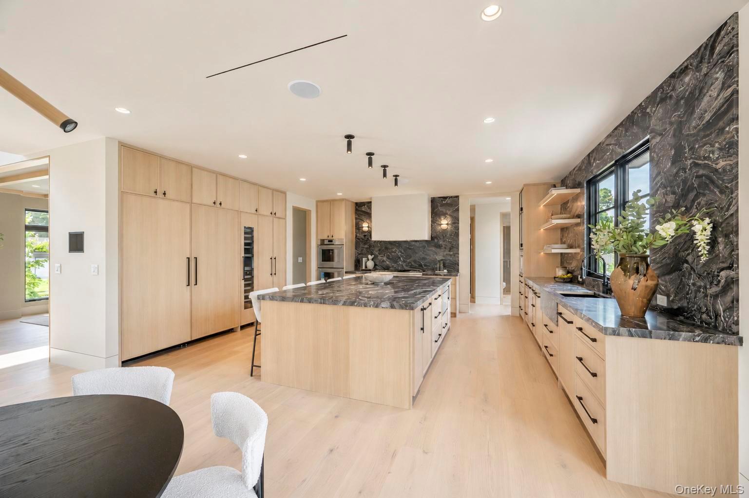 2017 Ladenburg Drive Property Photo 13