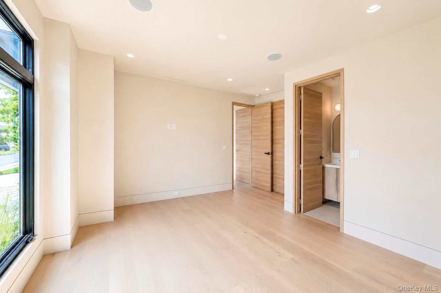 2017 Ladenburg Drive Property Photo 27