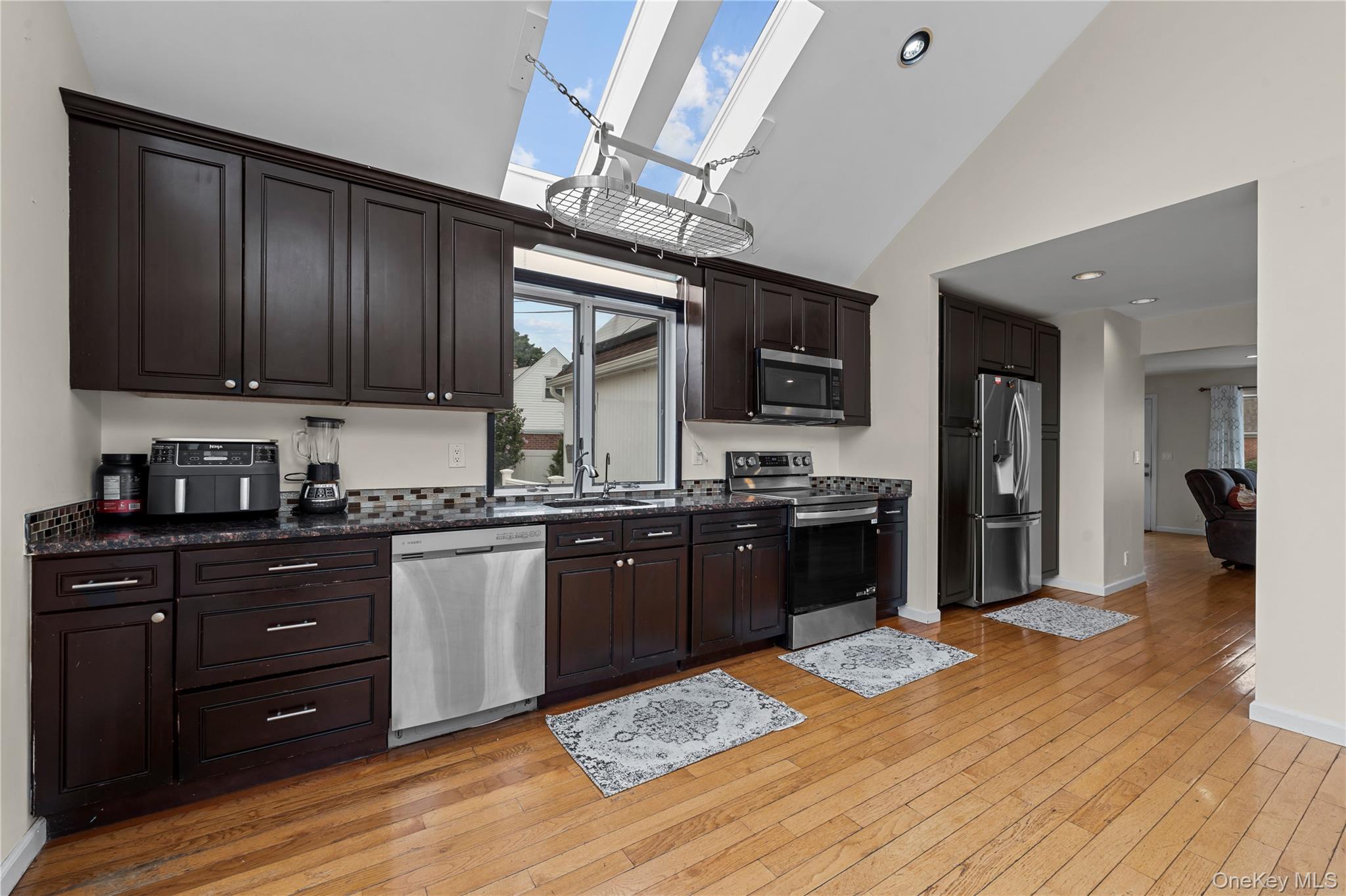 78 Pengon Circle Property Photo 3