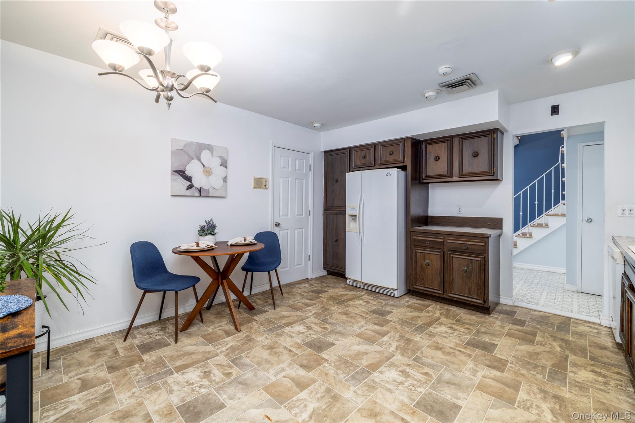29 Donna Lane Property Photo 11