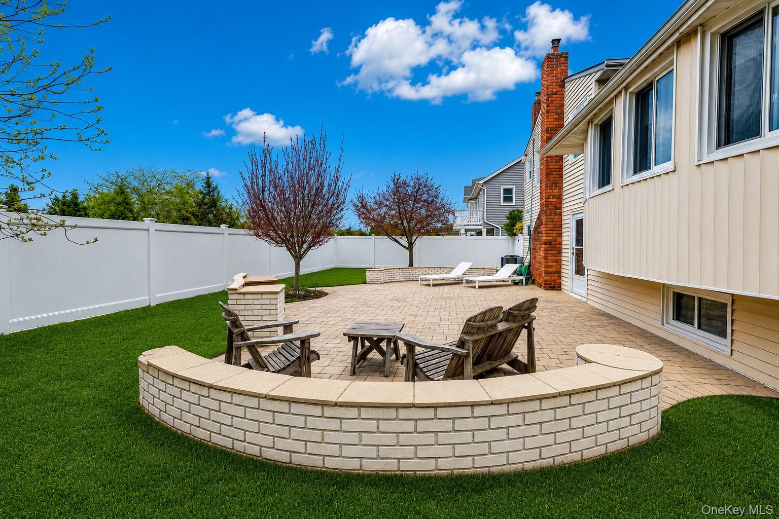 29 Donna Lane Property Photo 19