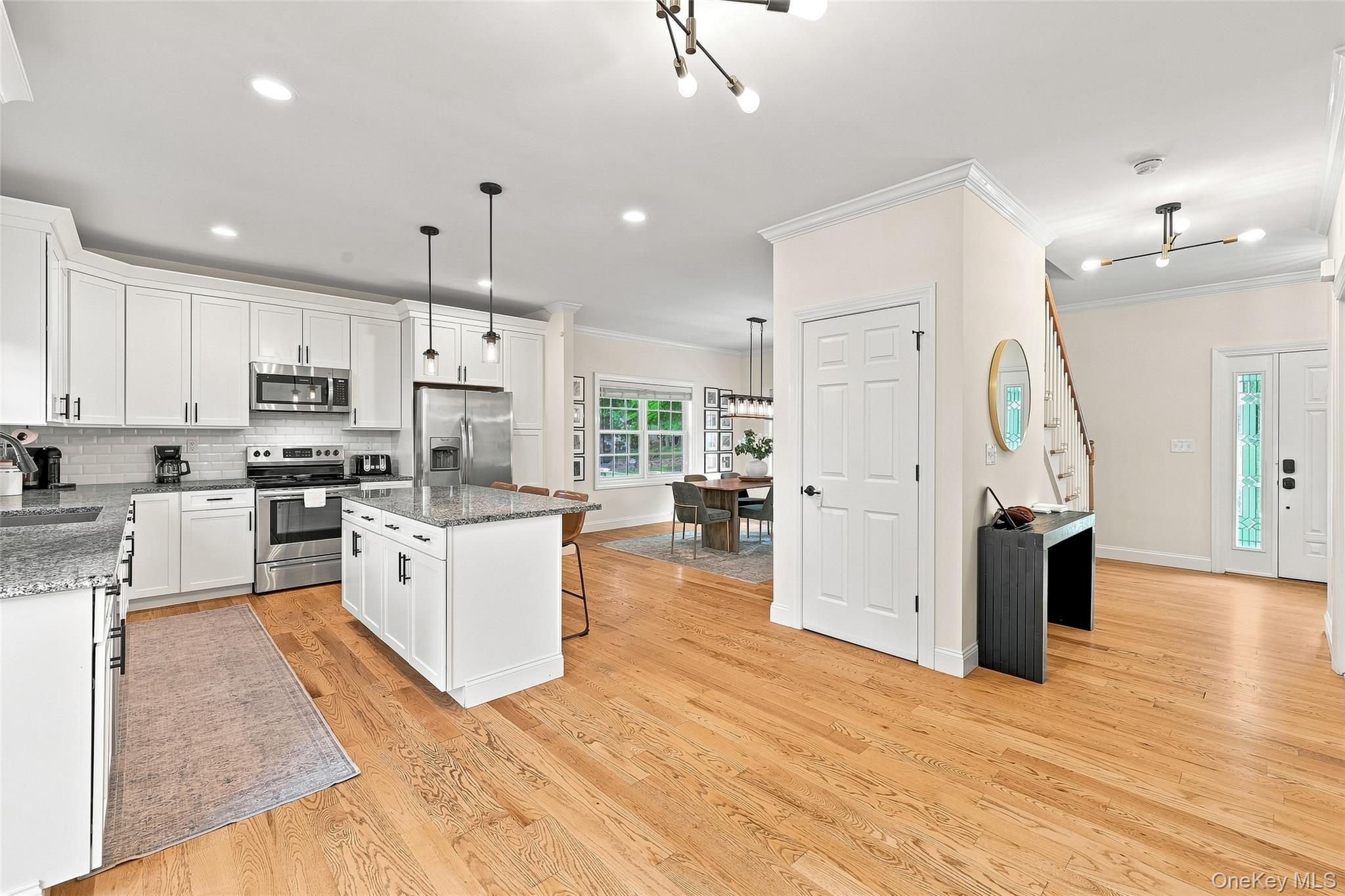 39 E Hill Road Property Photo 11