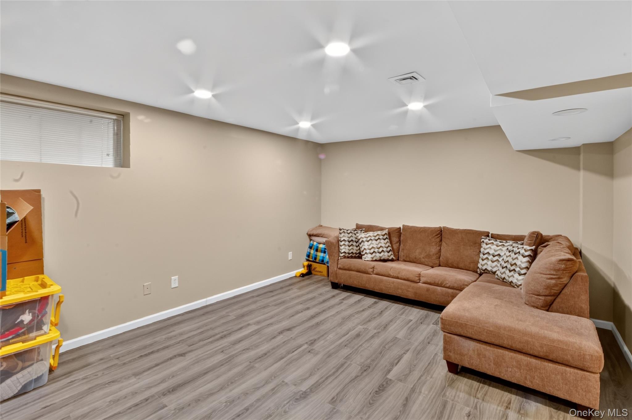 115 Delafield Lane Property Photo 30