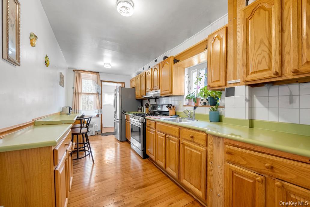 1222 E 92nd Street Property Photo 5