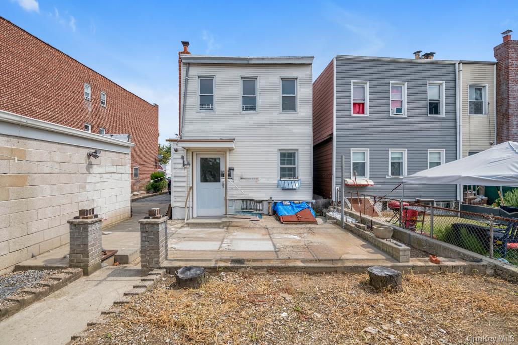 1222 E 92nd Street Property Photo 10
