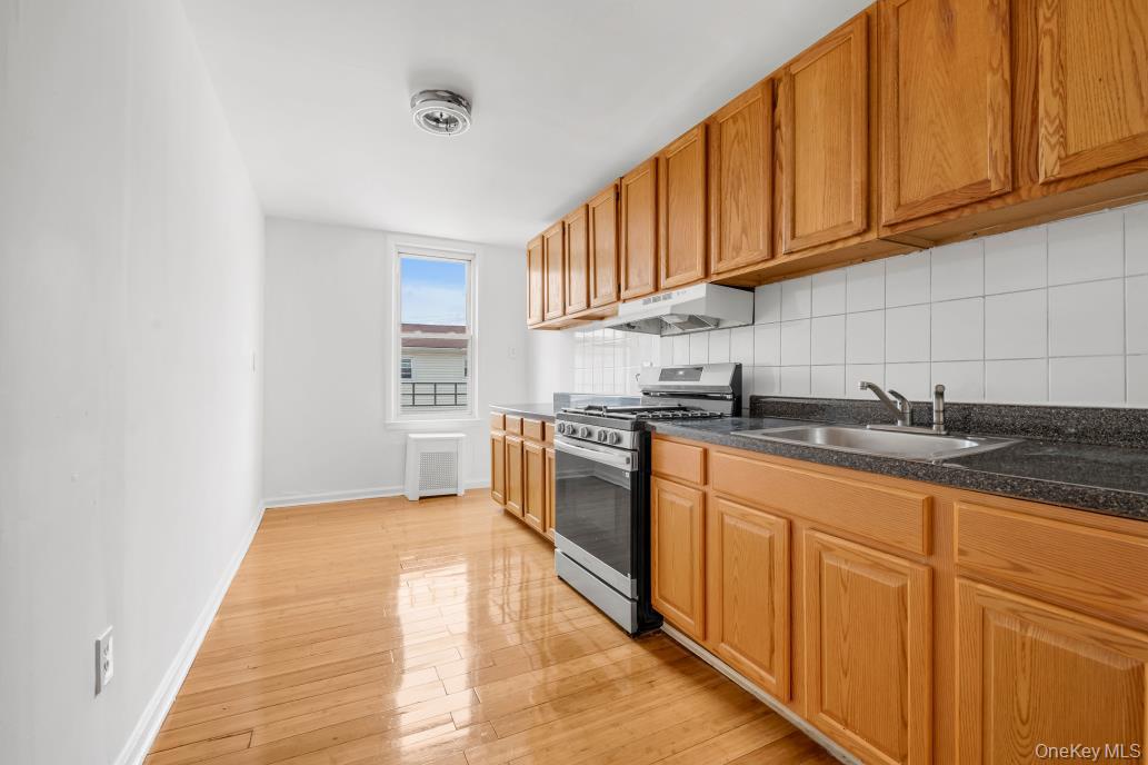 1222 E 92nd Street Property Photo 16