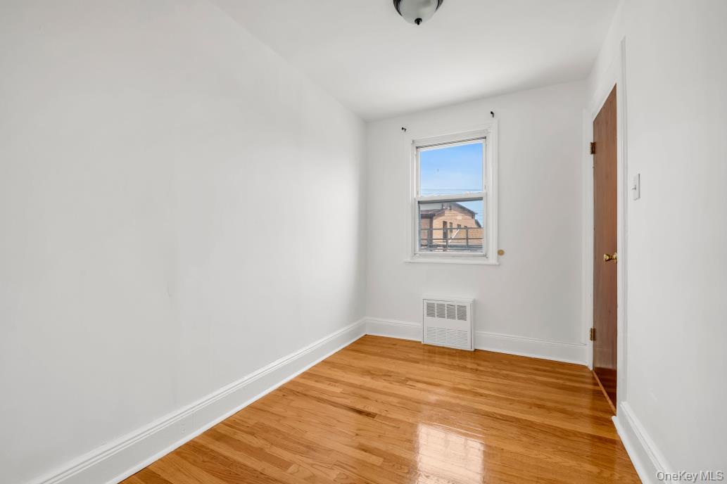 1222 E 92nd Street Property Photo 18
