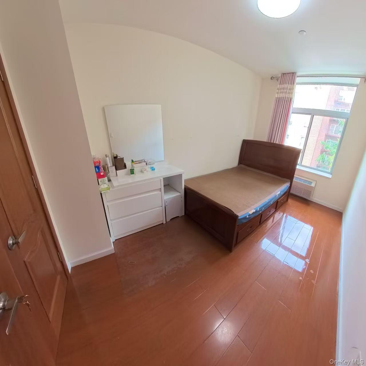 144-69 Barclay Avenue 3c Property Photo 7