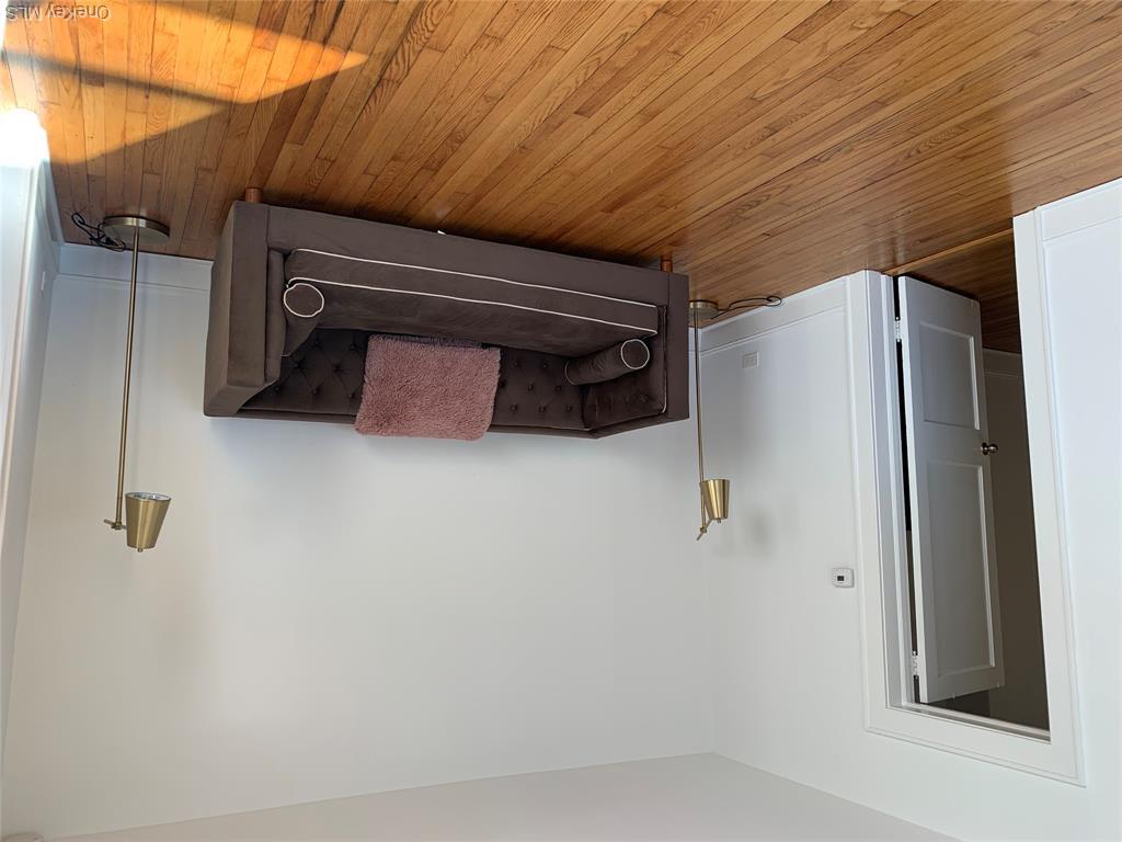 185 Forest Avenue Property Photo 4