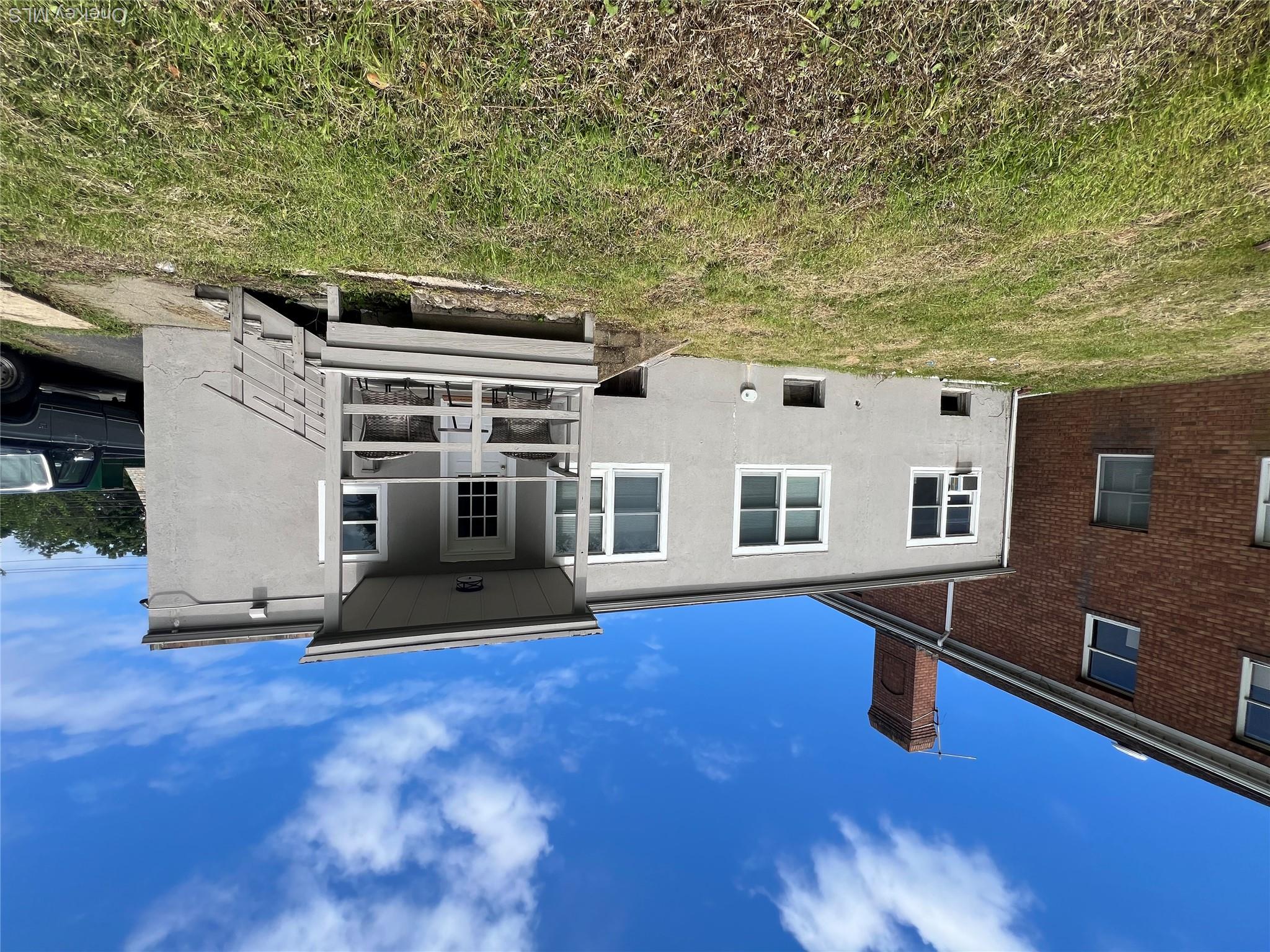 185 Forest Avenue Property Photo 8