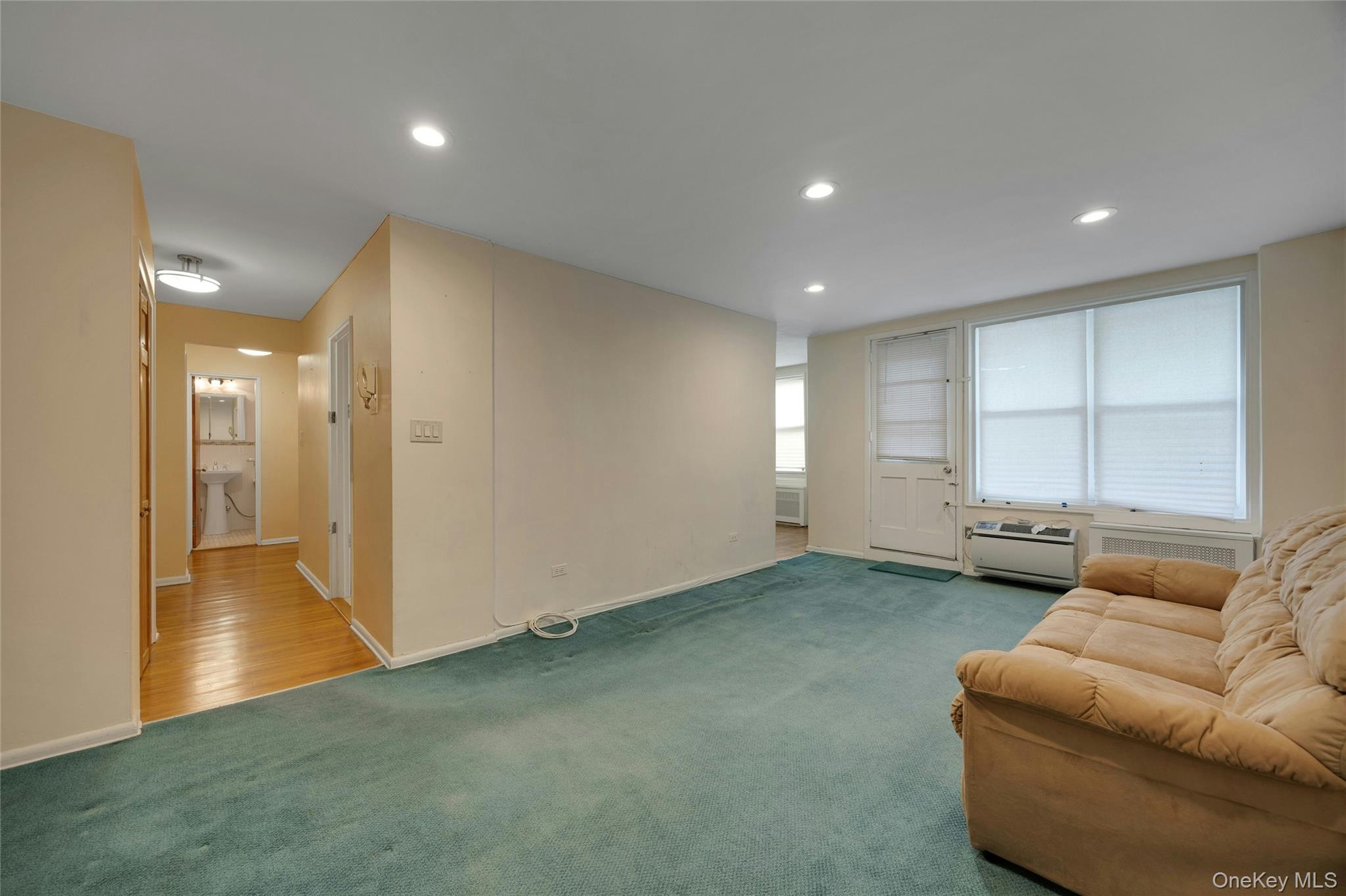 34-43 60th Street 2f Property Photo 3