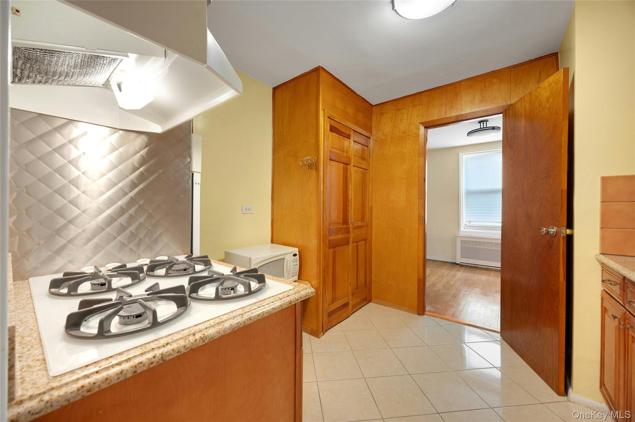 34-43 60th Street 2f Property Photo 13