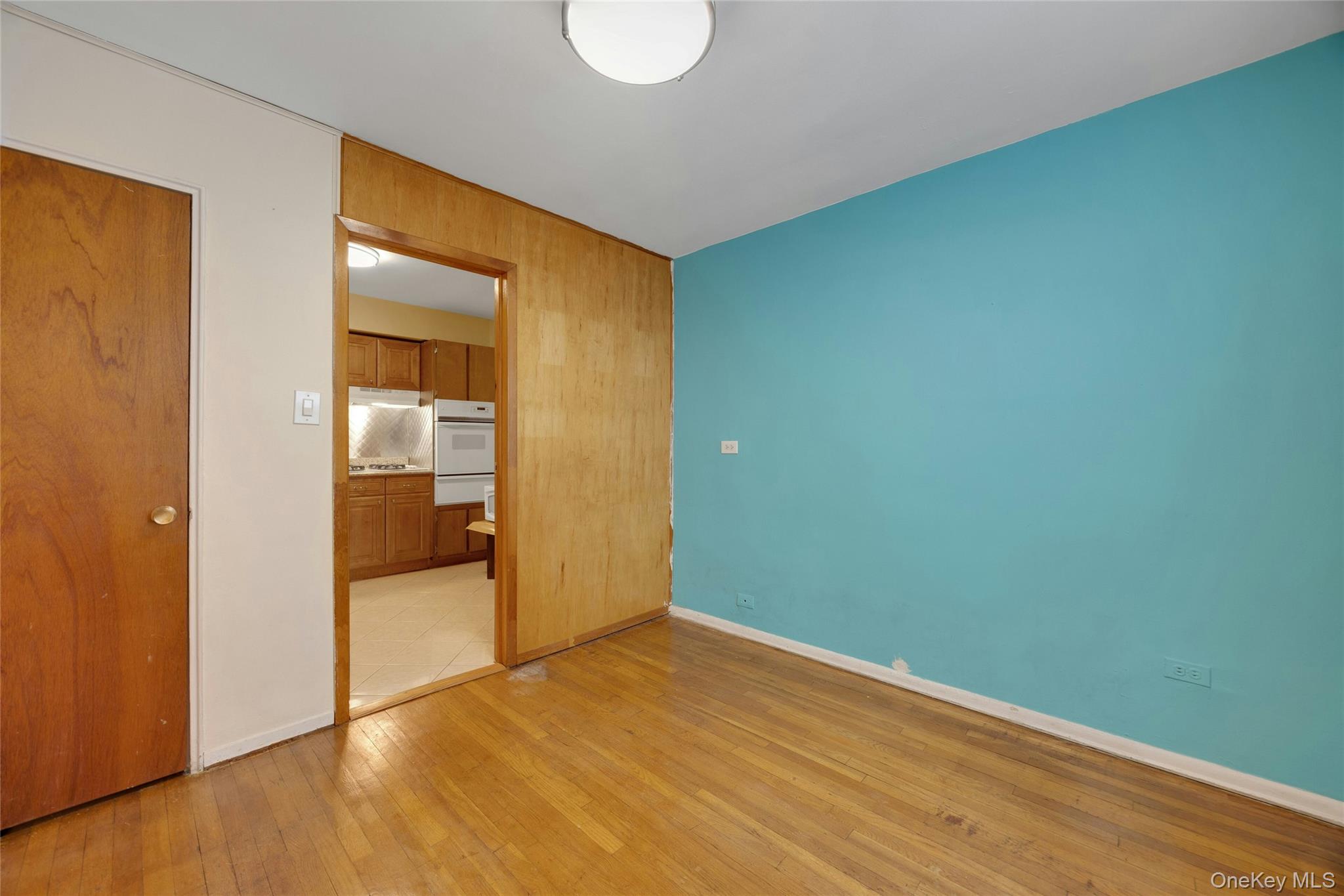 34-43 60th Street 2f Property Photo 17